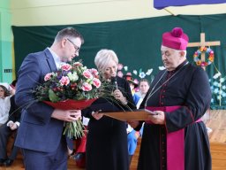 b_1024_768_0_00_images_2022_2023_Wydarzenia_biskup_331405021_2450824368417062_8791297510943273627_n